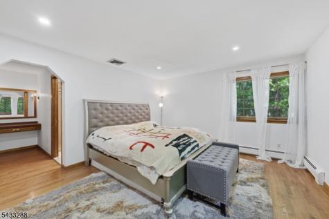 2 Carol Road Kinnelon NJ 07405