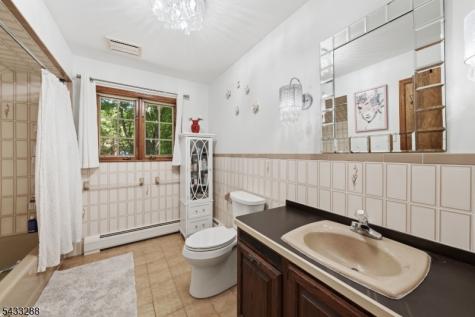 2 Carol Road Kinnelon NJ 07405