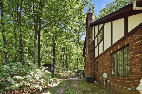 2 Carol Road Kinnelon NJ 07405