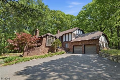 2 Carol Road Kinnelon NJ 07405