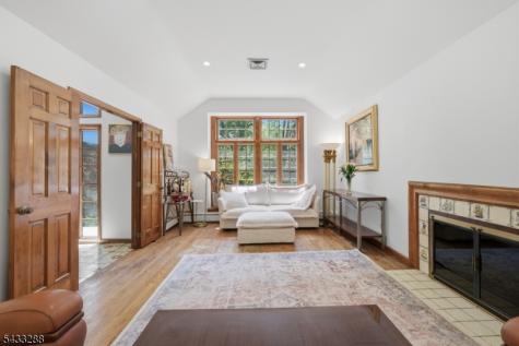 2 Carol Road Kinnelon NJ 07405