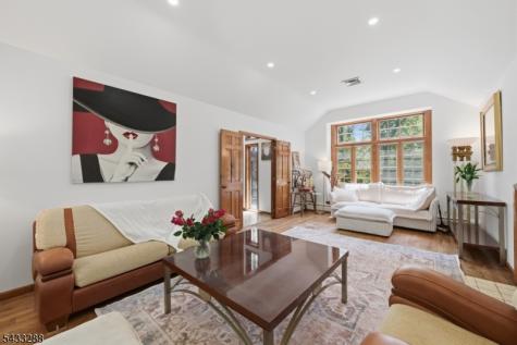 2 Carol Road Kinnelon NJ 07405