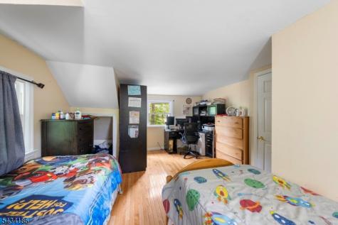 73 Davis Drive Bergenfield NJ 07621