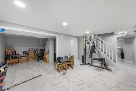 73 Davis Drive Bergenfield NJ 07621