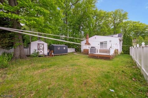 73 Davis Drive Bergenfield NJ 07621