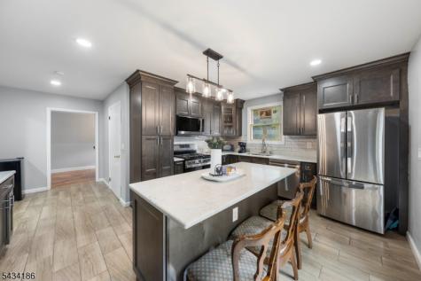 73 Davis Drive Bergenfield NJ 07621
