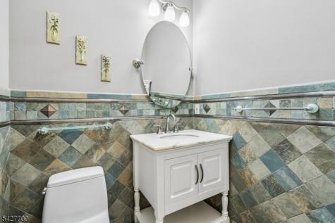 567 Mountain Avenue Springfield NJ 07081