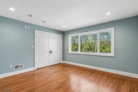 567 Mountain Avenue Springfield NJ 07081