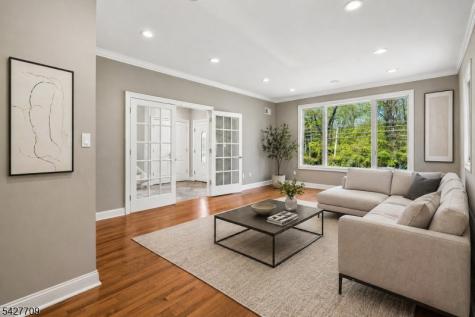 567 Mountain Avenue Springfield NJ 07081