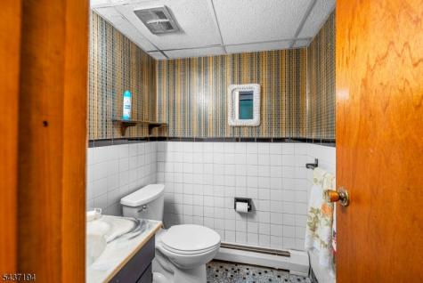 19 Fordham Trail Hopatcong NJ 07843