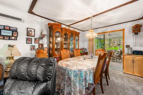 19 Fordham Trail Hopatcong NJ 07843