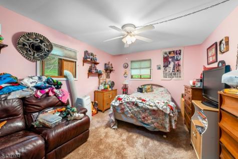 19 Fordham Trail Hopatcong NJ 07843