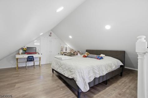 241 Hillside Road Elizabeth NJ 07208