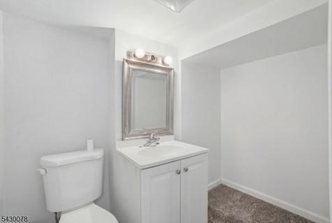 241 Hillside Road Elizabeth NJ 07208
