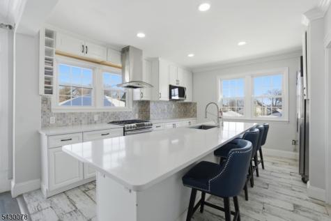 241 Hillside Road Elizabeth NJ 07208