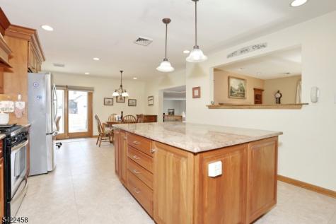 223 Linda Vista Avenue North Haledon NJ 07508