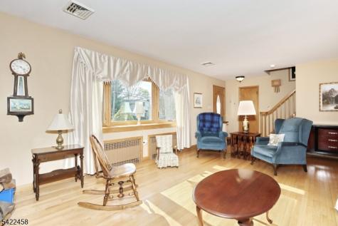 223 Linda Vista Avenue North Haledon NJ 07508