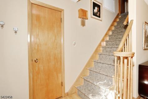 223 Linda Vista Avenue North Haledon NJ 07508