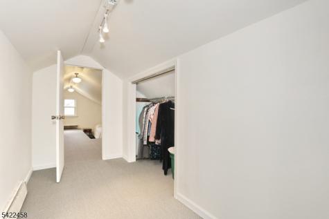 223 Linda Vista Avenue North Haledon NJ 07508