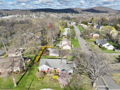 223 Linda Vista Avenue North Haledon NJ 07508