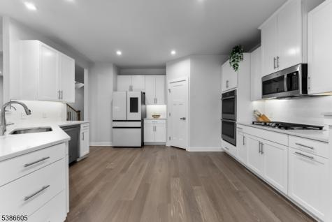 58 Oakwood Boulevard Union NJ 08827