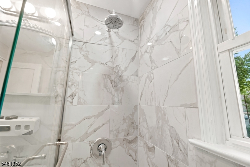 50 Heather Lane Roselle NJ 07203