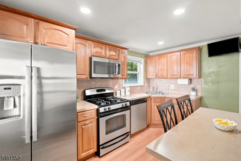 50 Heather Lane Roselle NJ 07203