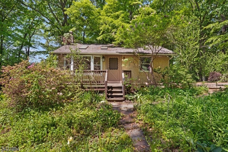 76 Brooksyde Avenue Ringwood NJ 07456