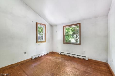 76 Brooksyde Avenue Ringwood NJ 07456