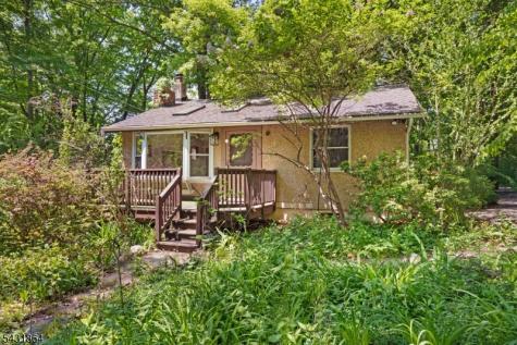 76 Brooksyde Avenue Ringwood NJ 07456