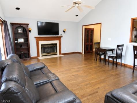 63 Martin Road Livingston NJ 07039