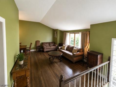 63 Martin Road Livingston NJ 07039