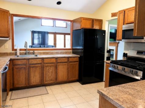63 Martin Road Livingston NJ 07039