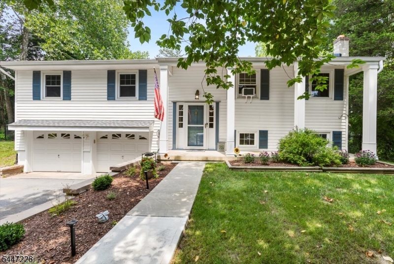 965 Edgewood Drive Stillwater NJ 07860