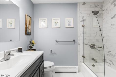 965 Edgewood Drive Stillwater NJ 07860