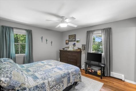 965 Edgewood Drive Stillwater NJ 07860
