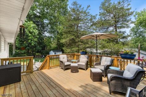 965 Edgewood Drive Stillwater NJ 07860