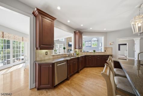 2 Hillas Lane Chester NJ 07930