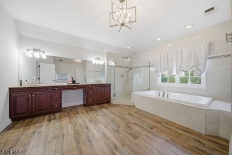 2 Hillas Lane Chester NJ 07930