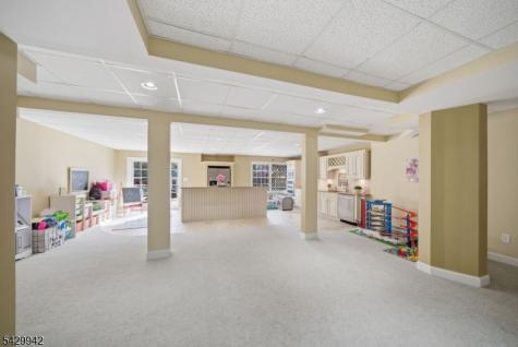 2 Hillas Lane Chester NJ 07930