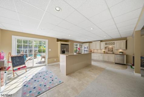 2 Hillas Lane Chester NJ 07930
