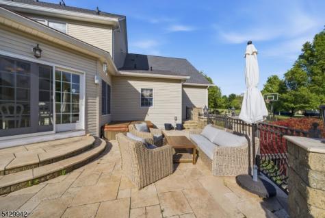 2 Hillas Lane Chester NJ 07930
