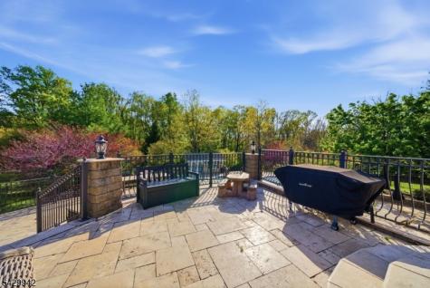 2 Hillas Lane Chester NJ 07930
