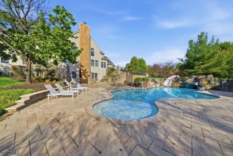 2 Hillas Lane Chester NJ 07930