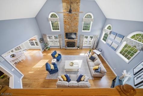 2 Hillas Lane Chester NJ 07930