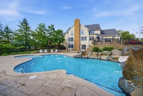 2 Hillas Lane Chester NJ 07930