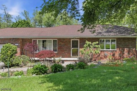 1571 County Road 565 Vernon NJ 07461