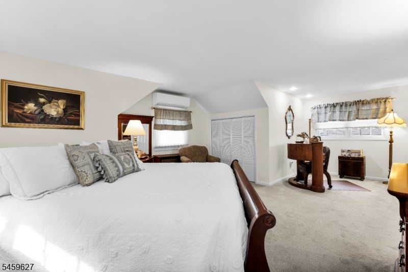 79 Lopez Road Cedar Grove NJ 07009