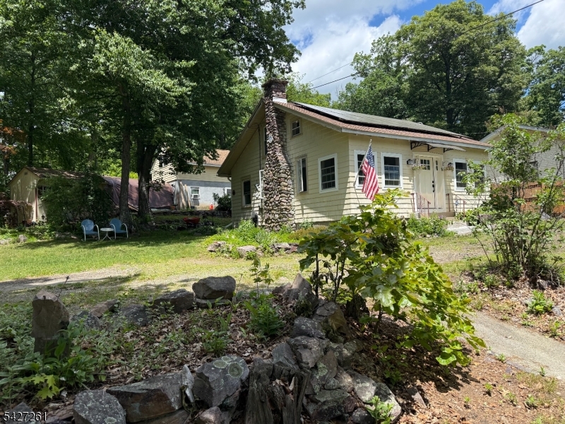 29 Lakeside Road West Milford NJ 07421