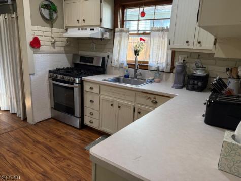 29 Lakeside Road West Milford NJ 07421